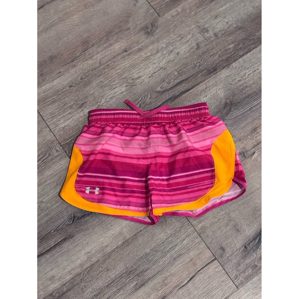 Under‎ Armour shorts, girl size large like new condition